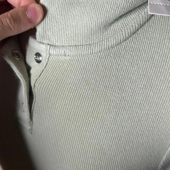 Pacsun Shortsleeve Side Tie Collared Quarter Button Tee NWT - Picture 7 of 13